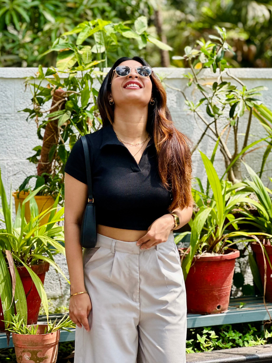 Ribbed Collar Crop Top